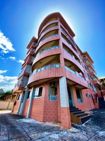 3 Bedrooms 4 bathrooms fully furnished apartment for rent at Signal Hill Road