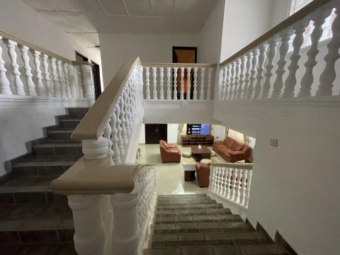 4 Bedrooms 6 bathrooms fully furnished duplex self house located at Hill Station.