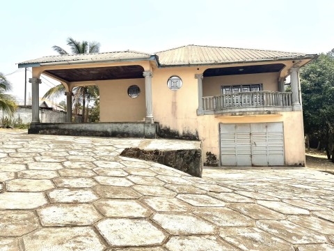  4 bedrooms 6 bathrooms duplex self house 